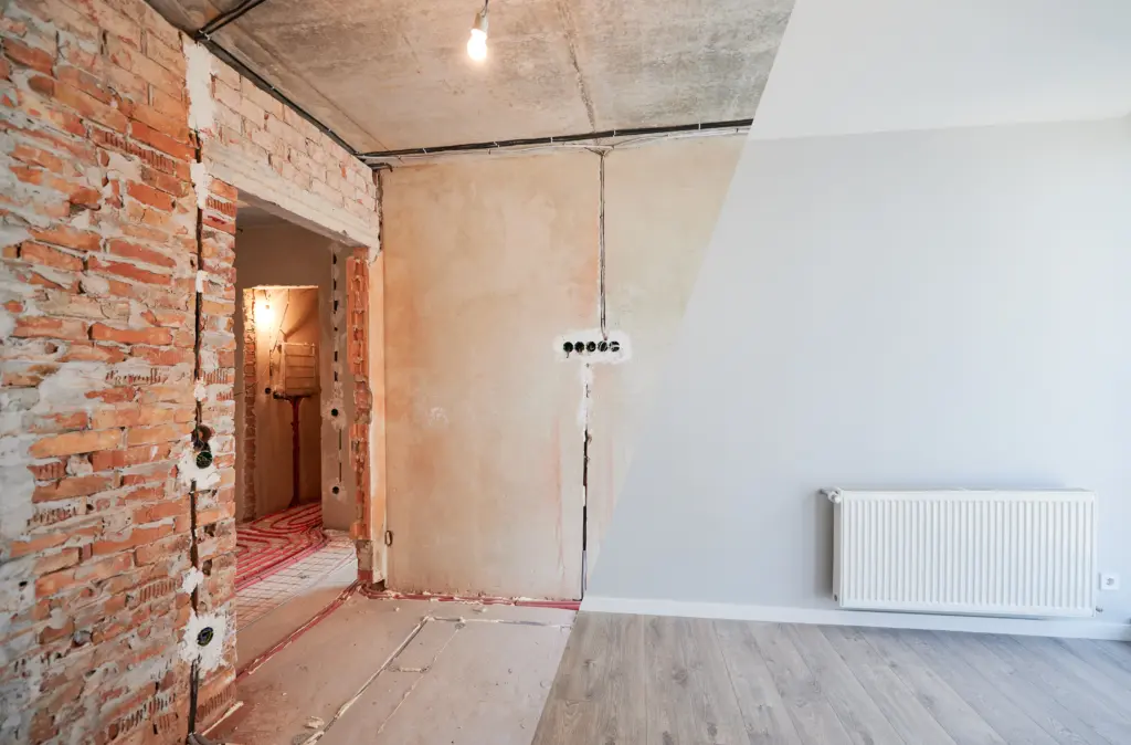 Altbau sanieren: Womit Sie anfangen sollten